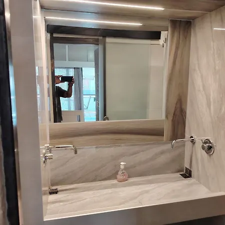 Waterfront Luxury סלוניקי