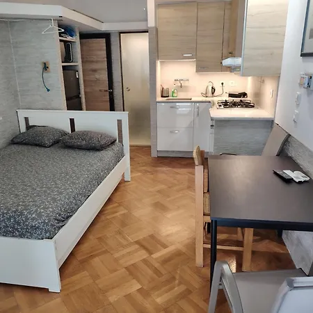 Waterfront Luxury *